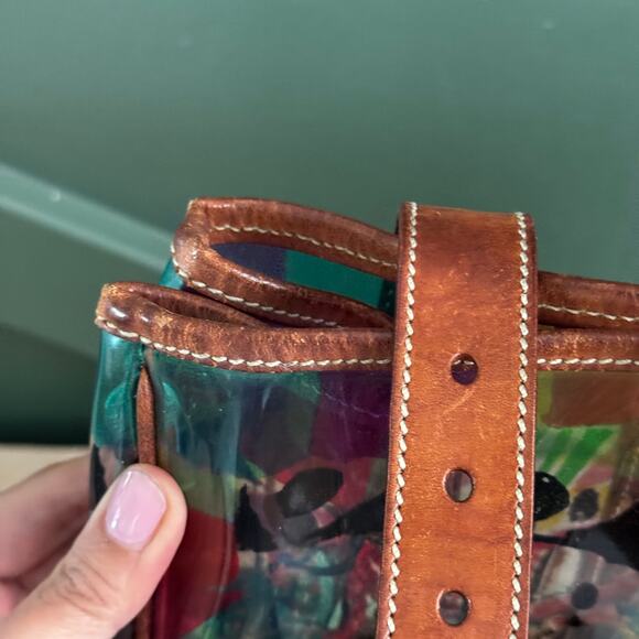 PRADA VINYL CANAPA VENICE TOTE PVC WITH POUCH - Picture 3 of 8